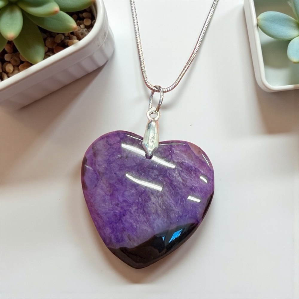 Polished Purple Agate Heart Pendant Necklace on 18” Silver Plated Chain NEW!